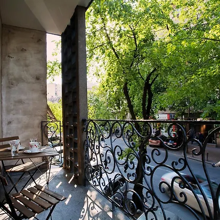 Hostgost Selected - Skadarlija Square *