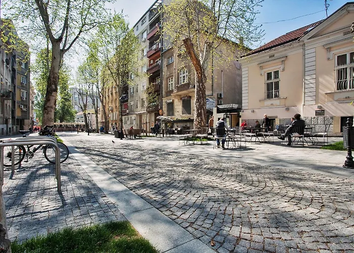 Hostgost Selected - Skadarlija Square شقة