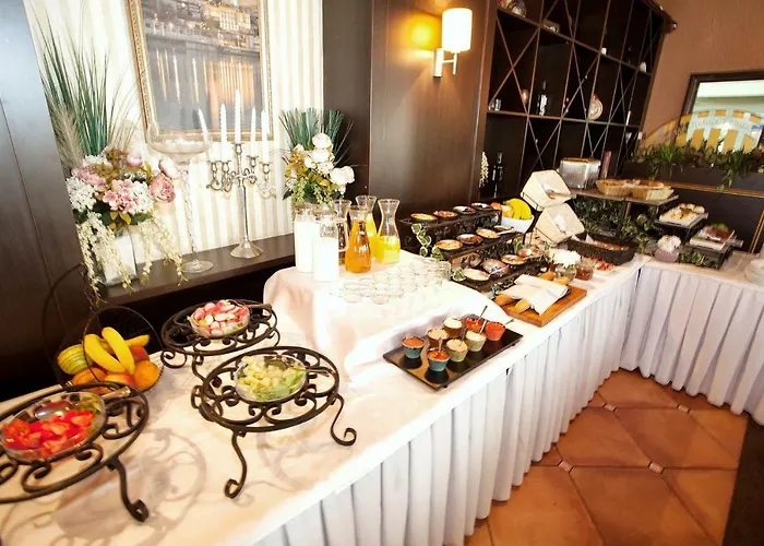 Hostgost Selected - Skadarlija Square شقة *